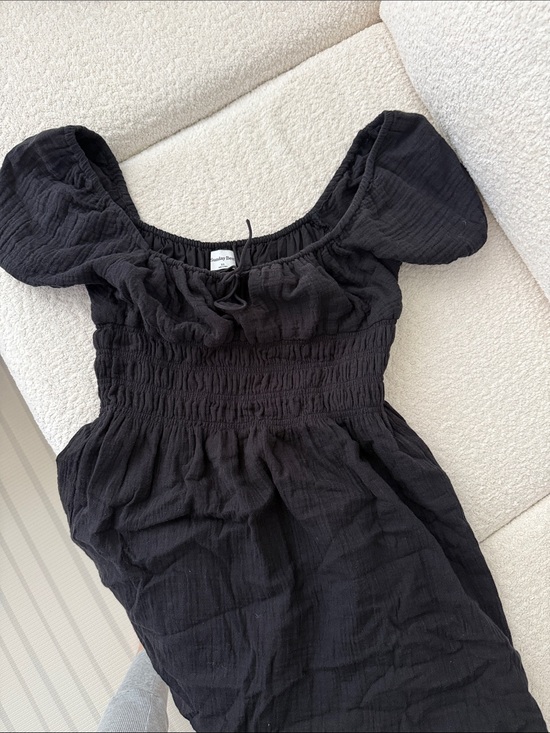 Sunday Best Dresses & Skirts - Sunday Best Black Smocked Puff-Sleeve Casual Dress